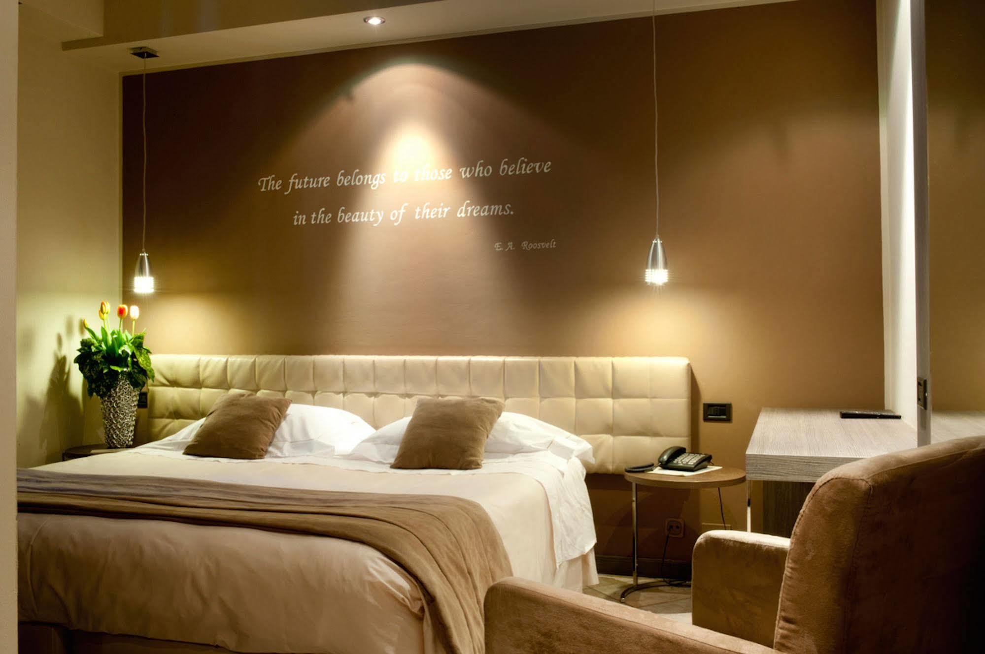 Hotel Due Pini Формиджине Экстерьер фото
