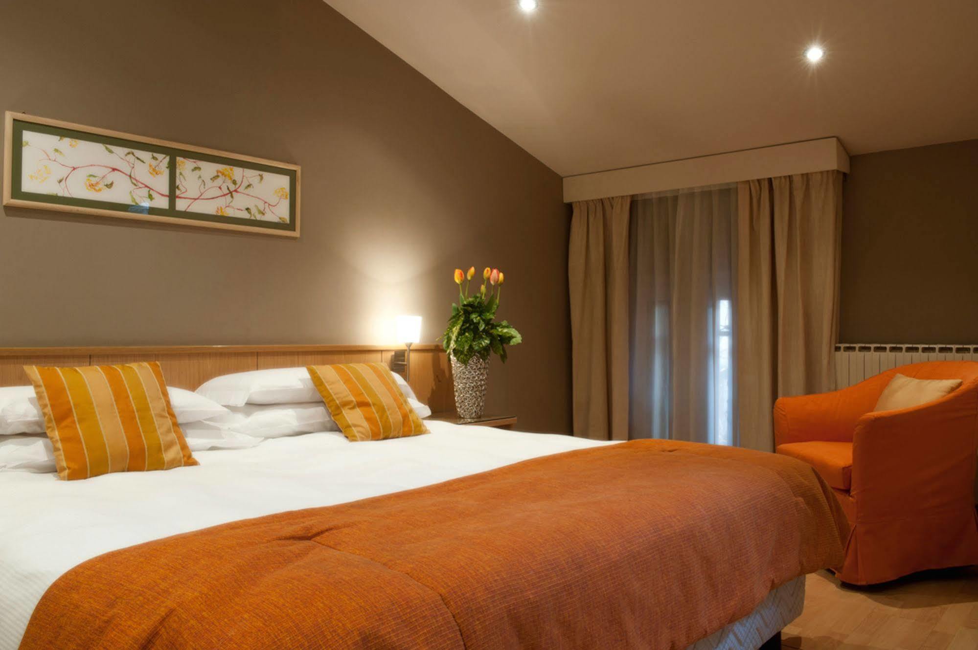 Hotel Due Pini Формиджине Экстерьер фото
