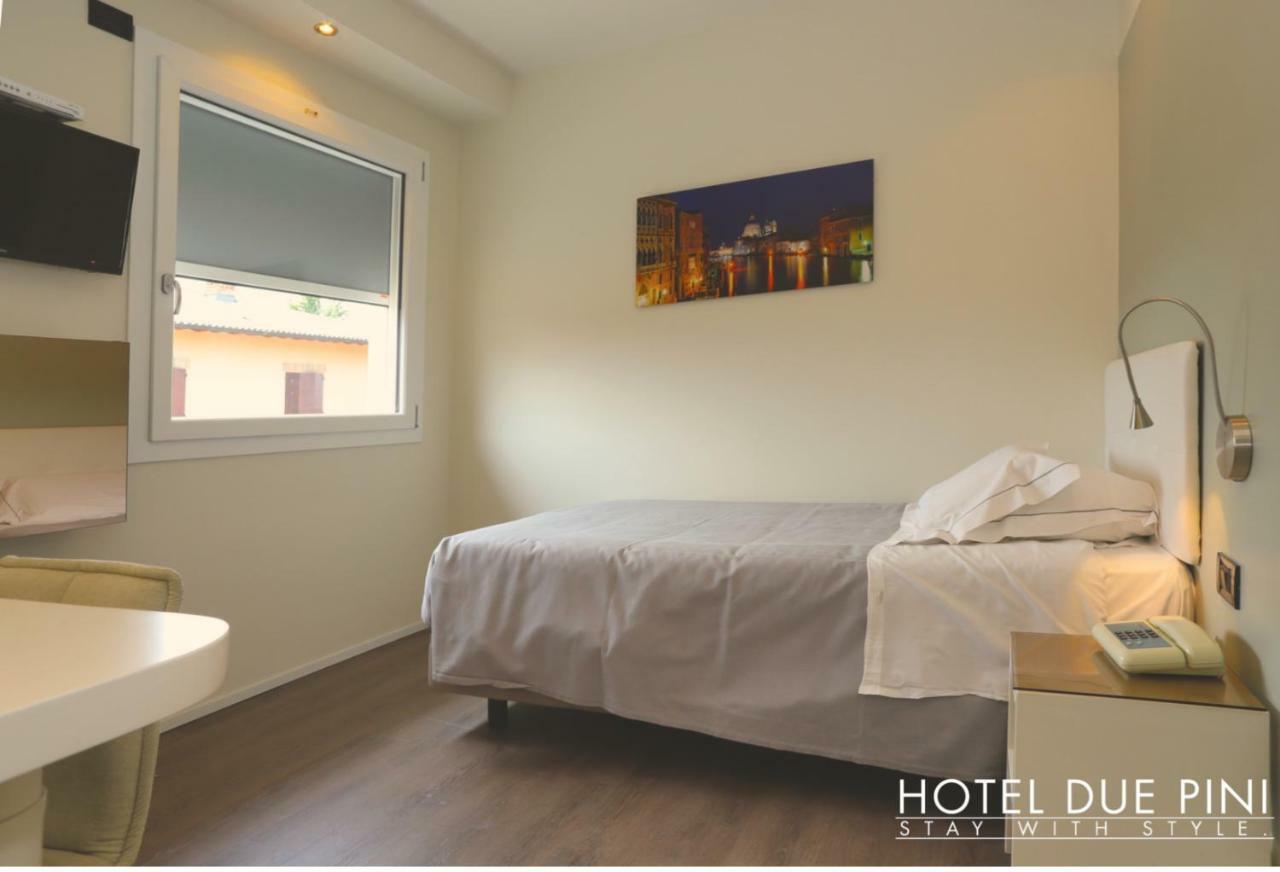 Hotel Due Pini Формиджине Экстерьер фото